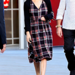 Picture of Natalie Portman barefoot in a plaid dress